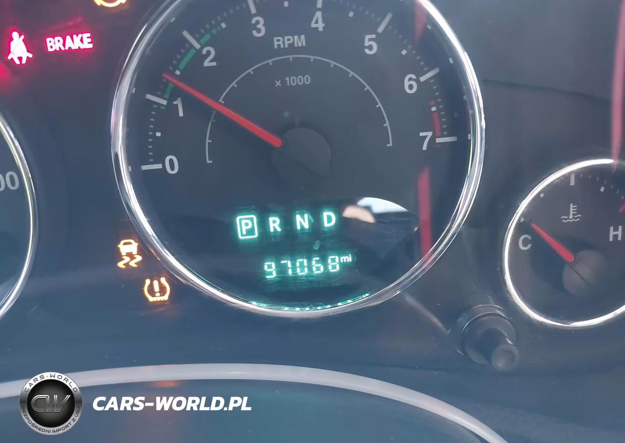 2015 Jeep Wrangler Unlimited Sport VIN:1C4BJWDG1FL592127 - 16