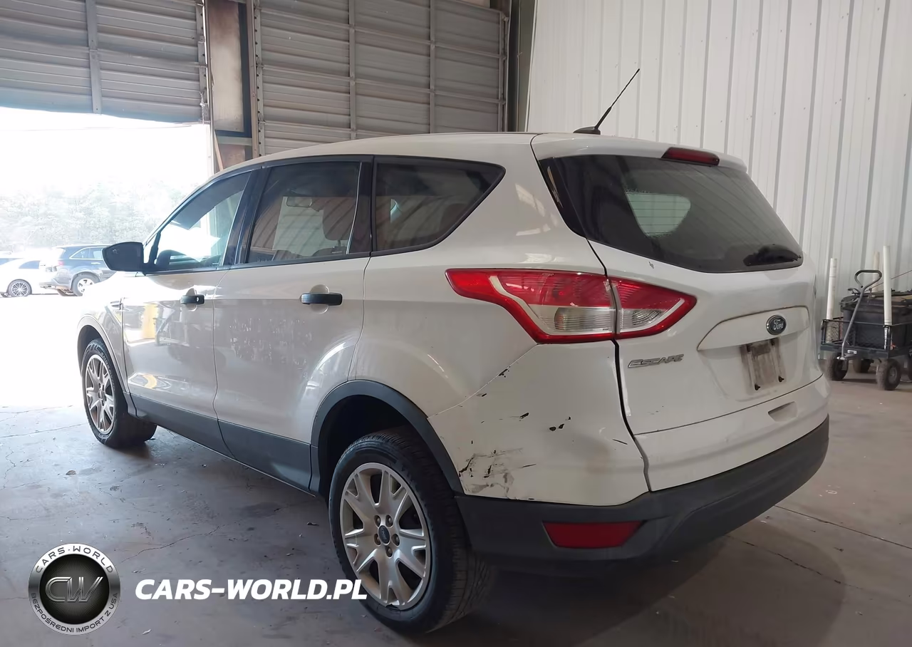 2013 Ford Escape S VIN:1FMCU0F70DUC37474 - 3