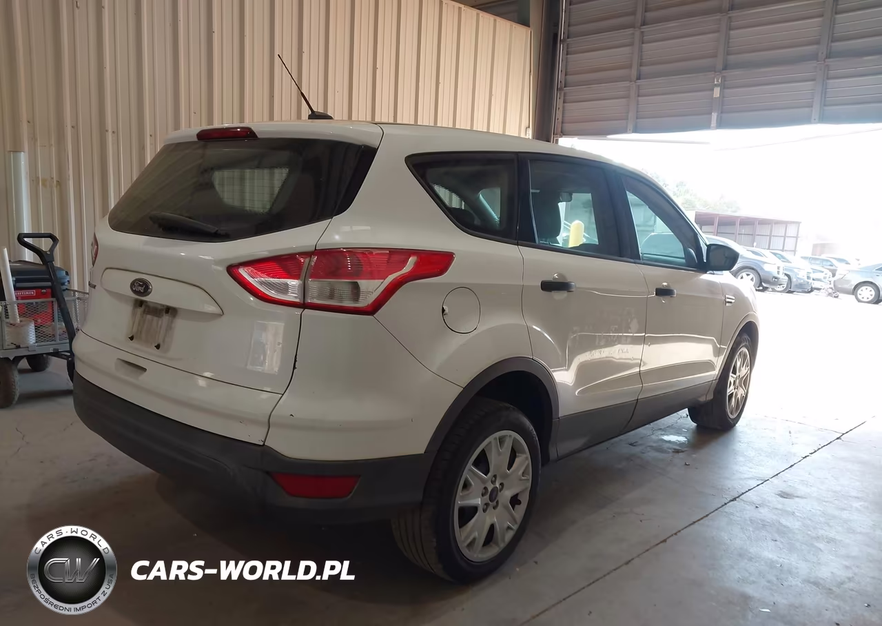 2013 Ford Escape S VIN:1FMCU0F70DUC37474 - 4