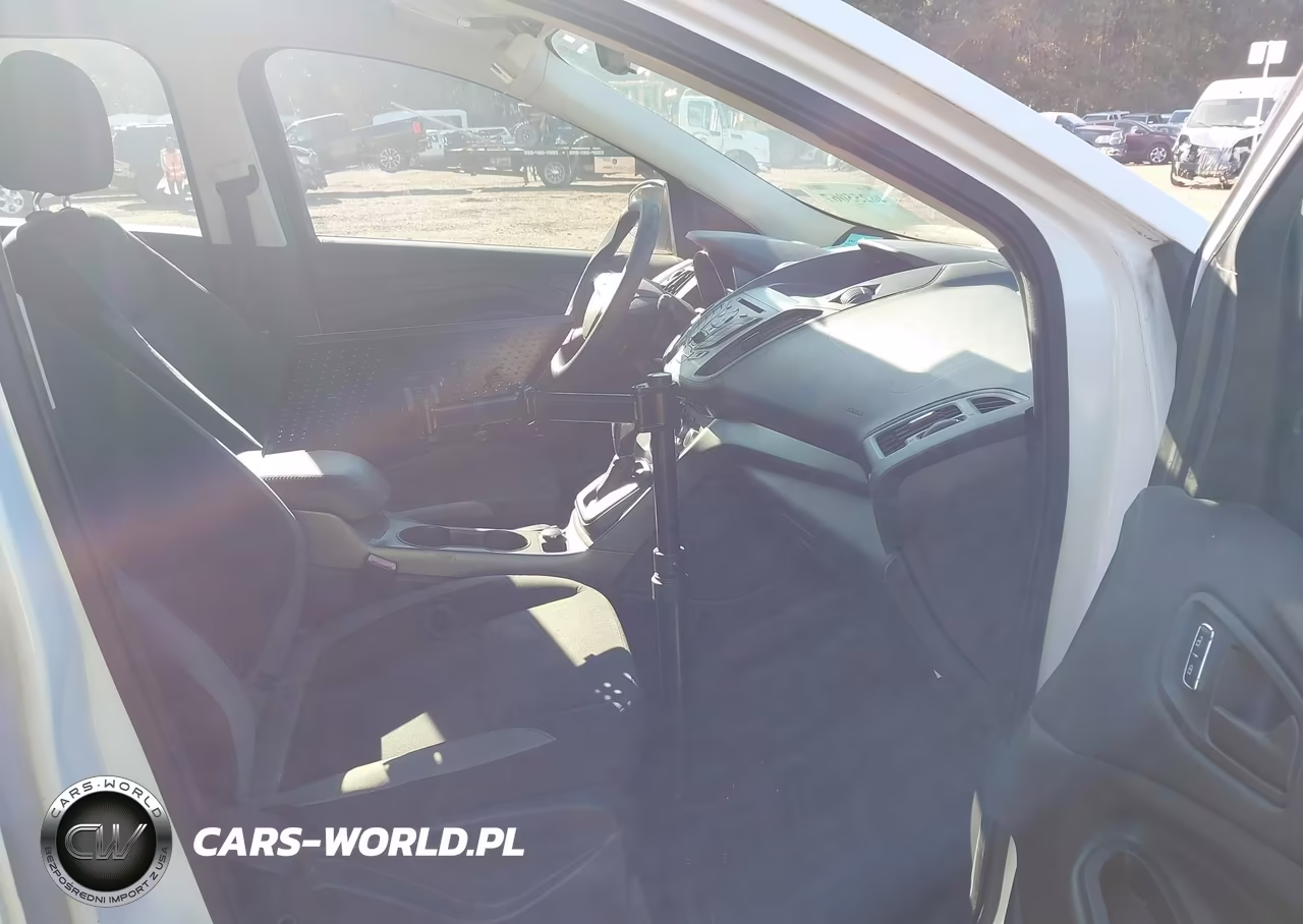 2013 Ford Escape S VIN:1FMCU0F70DUC37474 - 5