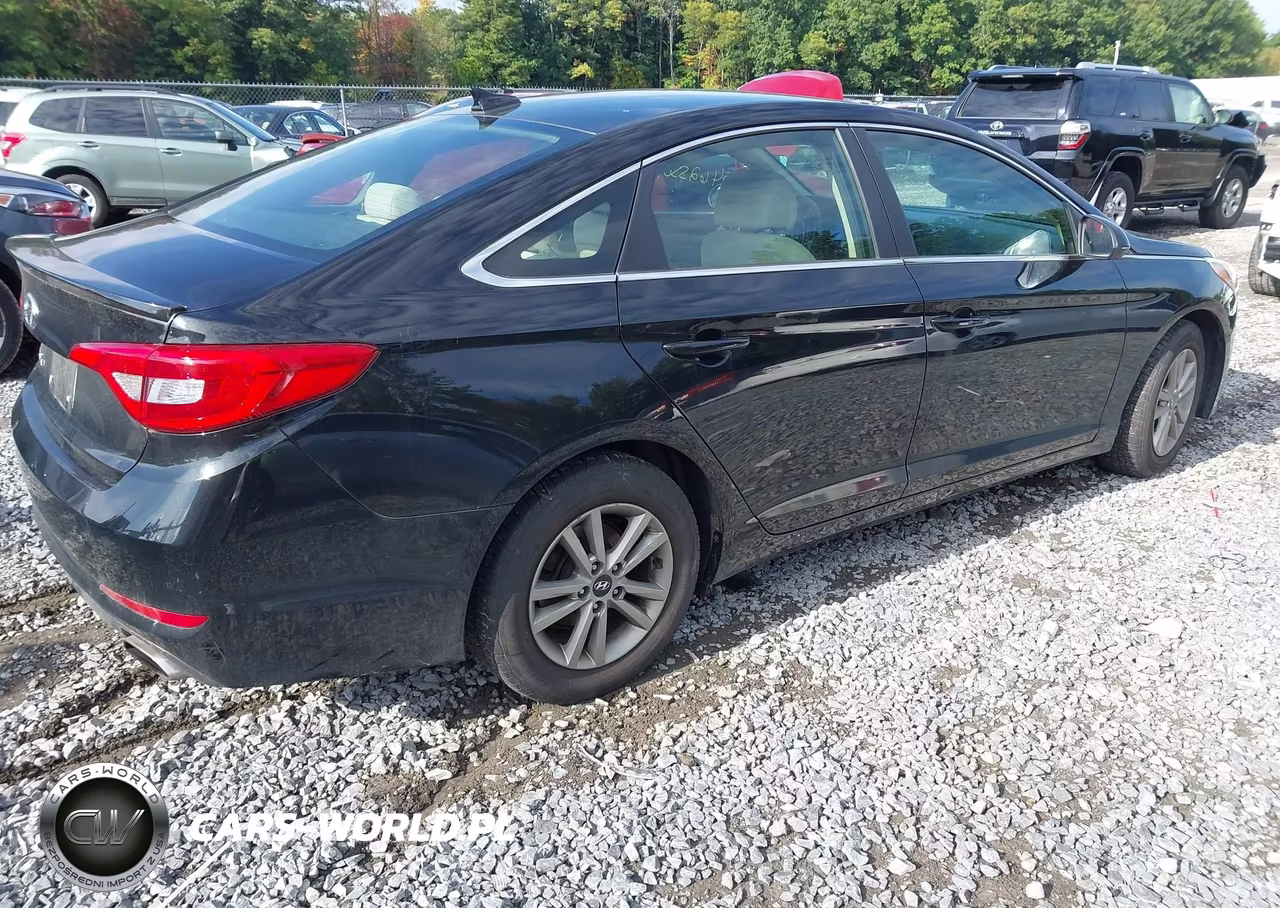 2015 Hyundai Sonata Se VIN:5NPE24AF1FH005875 - 4