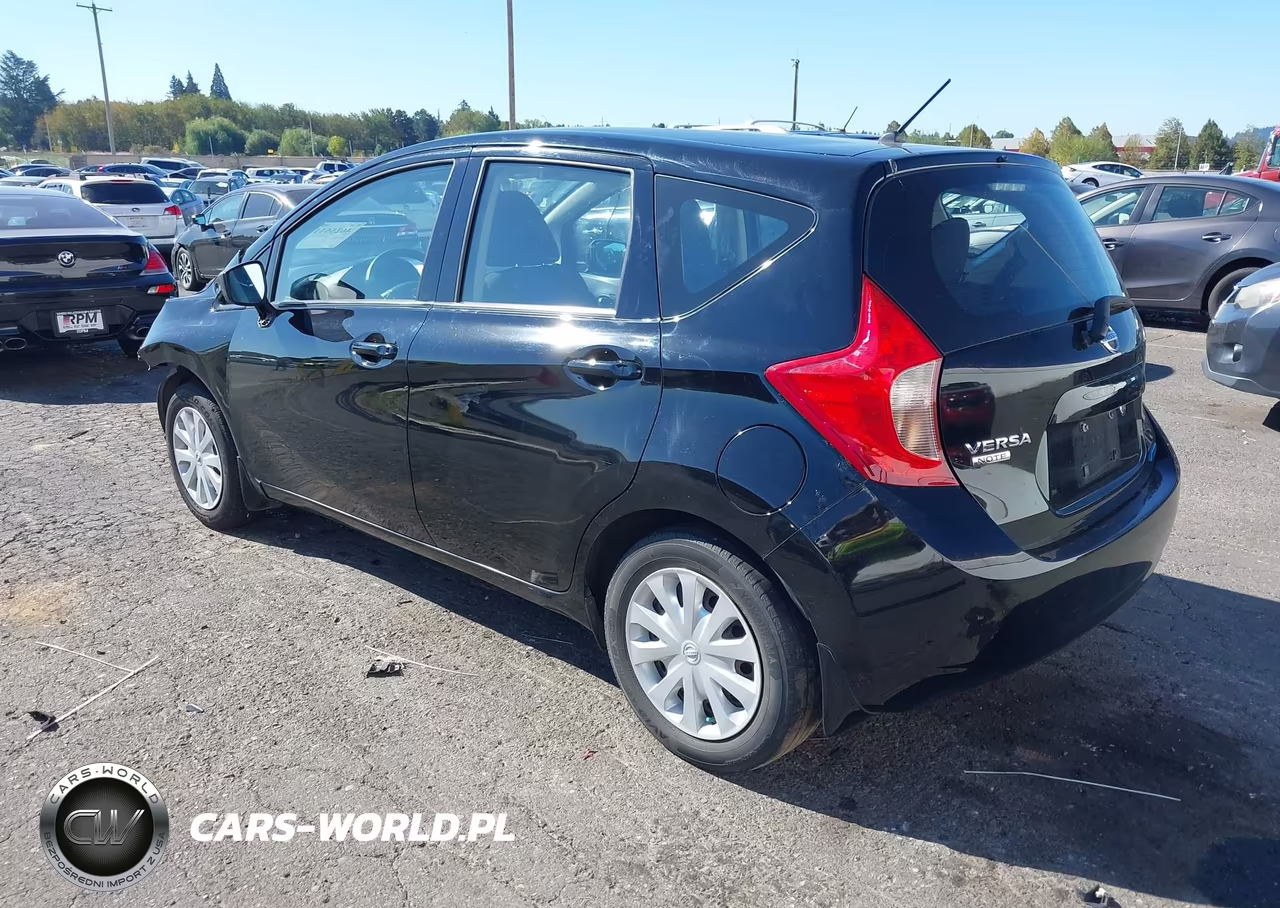 2015 Nissan Versa Note S Plus VIN:3N1CE2CP8FL396230 - 3