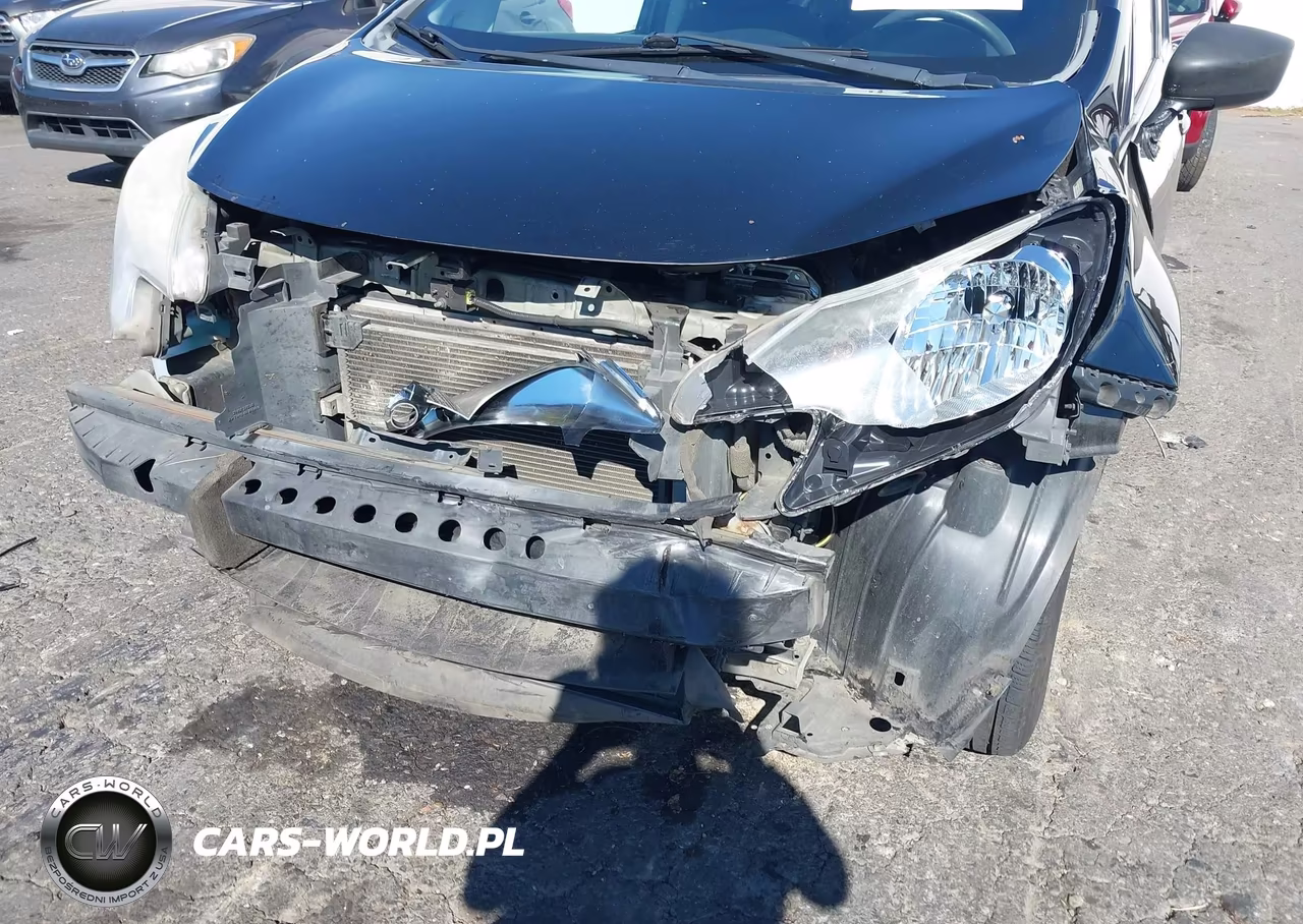2015 Nissan Versa Note S Plus VIN:3N1CE2CP8FL396230 - 6