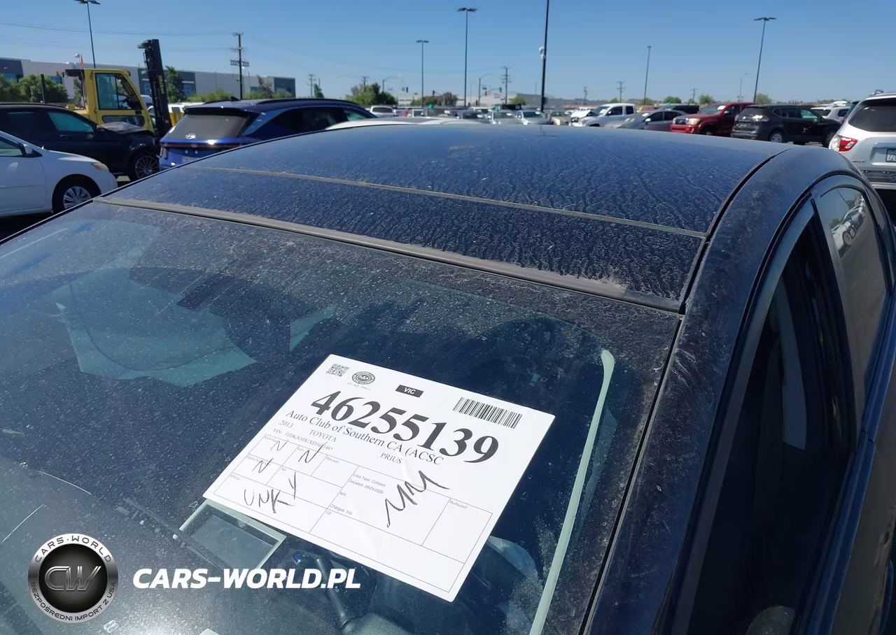 2013 Toyota Prius Four VIN:JTDKN3DUXD5601465 - 17