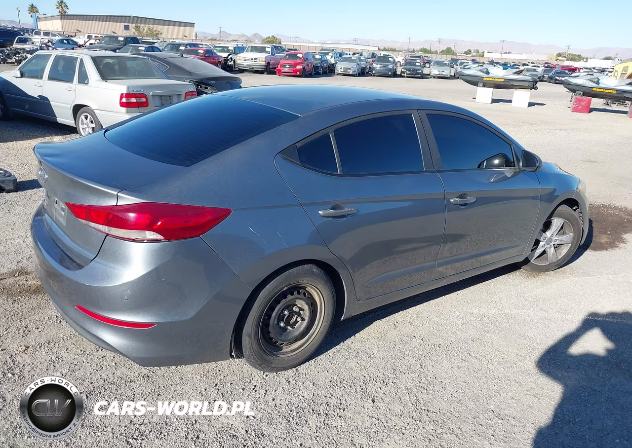 2018 Hyundai Elantra Se VIN:KMHD74LF8JU631234 - 4