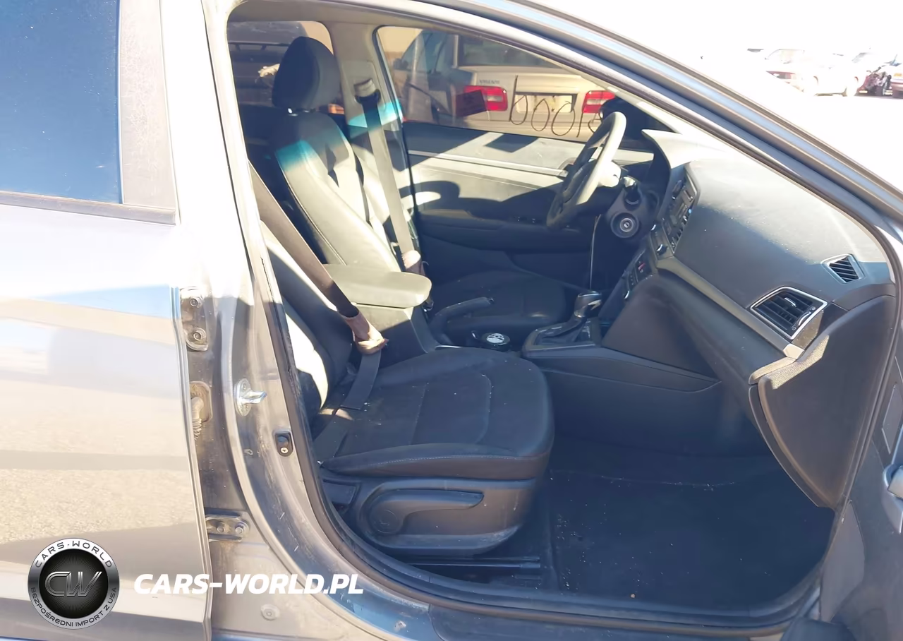 2018 Hyundai Elantra Se VIN:KMHD74LF8JU631234 - 5