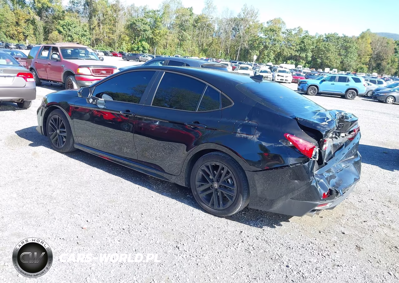 2026 Toyota Camry Se VIN:4T1DAACK2TU321919 - 3