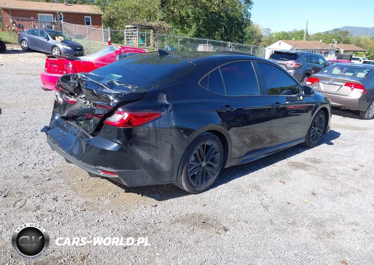 2026 Toyota Camry Se VIN:4T1DAACK2TU321919 - 4