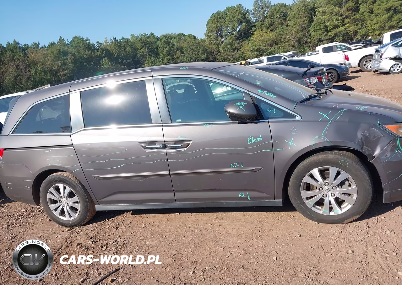 2015 Honda Odyssey Ex-L VIN:5FNRL5H69FB106493 - 13