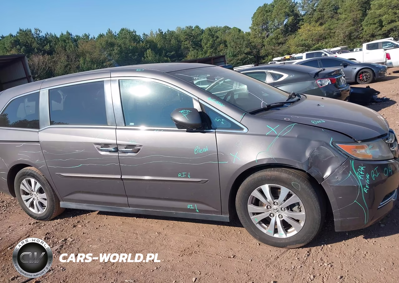 2015 Honda Odyssey Ex-L VIN:5FNRL5H69FB106493 - 6