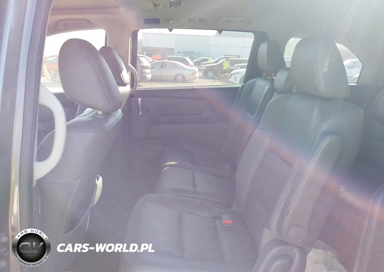 2015 Honda Odyssey Ex-L VIN:5FNRL5H69FB106493 - 8