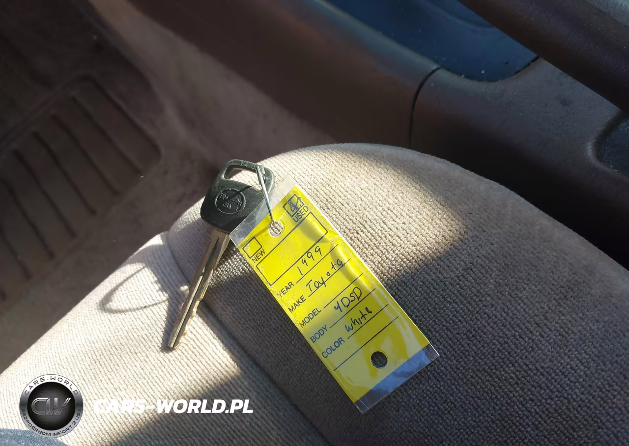 1999 Toyota Camry Le VIN:4T1BG22K8XU528057 - 11