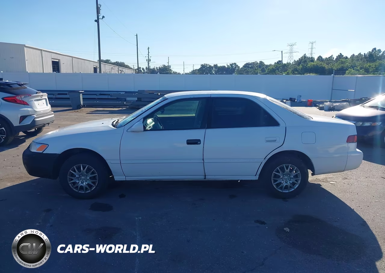 1999 Toyota Camry Le VIN:4T1BG22K8XU528057 - 14