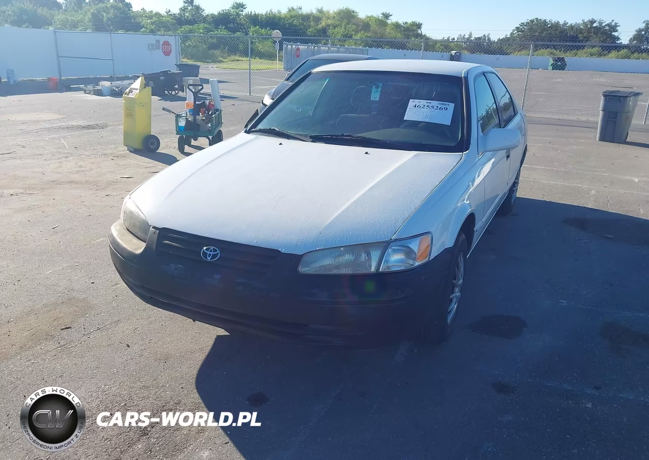 1999 Toyota Camry Le VIN:4T1BG22K8XU528057 - 2