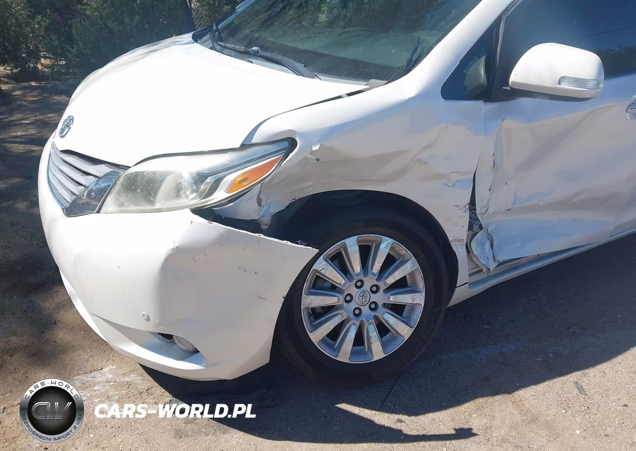 2015 Toyota Sienna Limited Premium 7 Passenger VIN:5TDYK3DC4FS550827 - 6