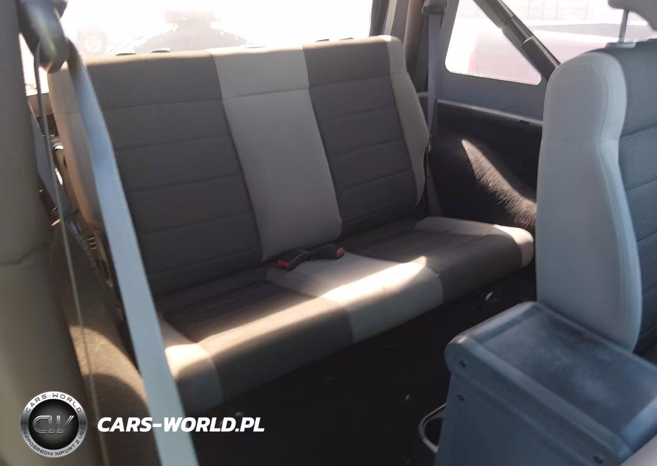 2007 Jeep Wrangler X VIN:1J4FA24107L135021 - 8