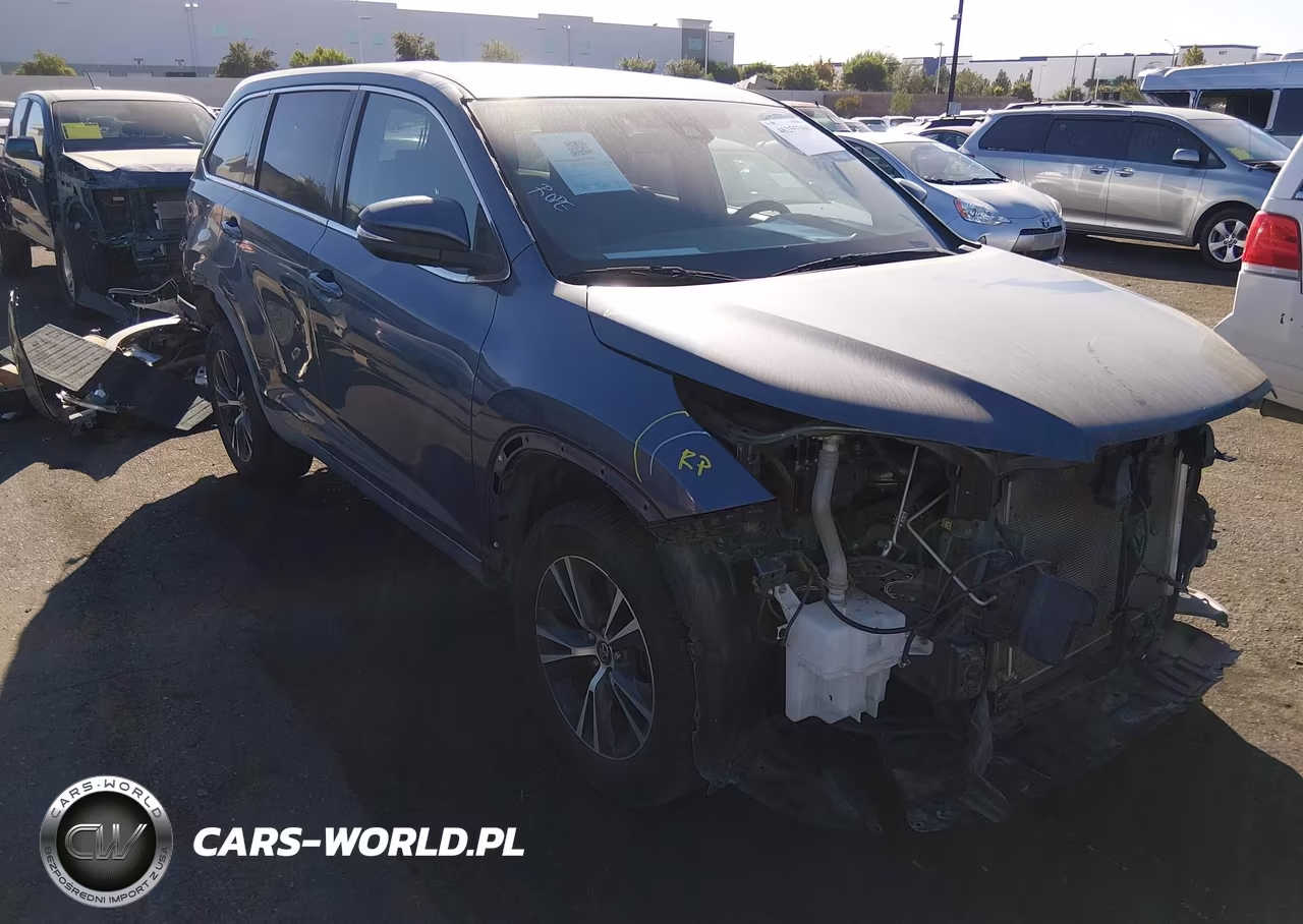 2019 Toyota Highlander Le VIN:5TDZARFH3KS051305 - 1