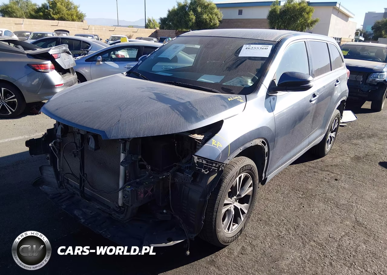 2019 Toyota Highlander Le VIN:5TDZARFH3KS051305 - 2