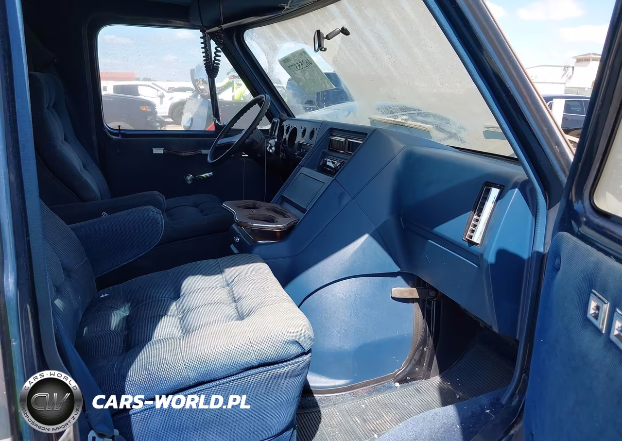 1983 Chevy G20 VIN:1GCEG25H1D7170599 - 5