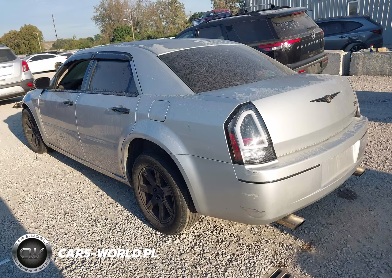 2007 Chrysler 300 Touring VIN:2C3KA53G87H682339 - 3