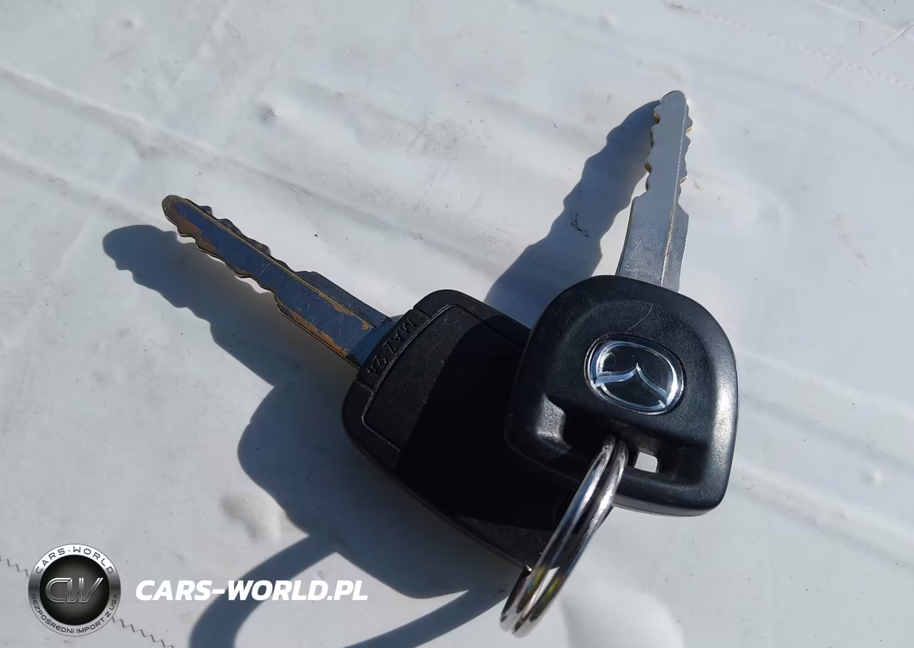 2005 Mazda Mazda6 S Sport VIN:1YVHP84D655M73674 - 11