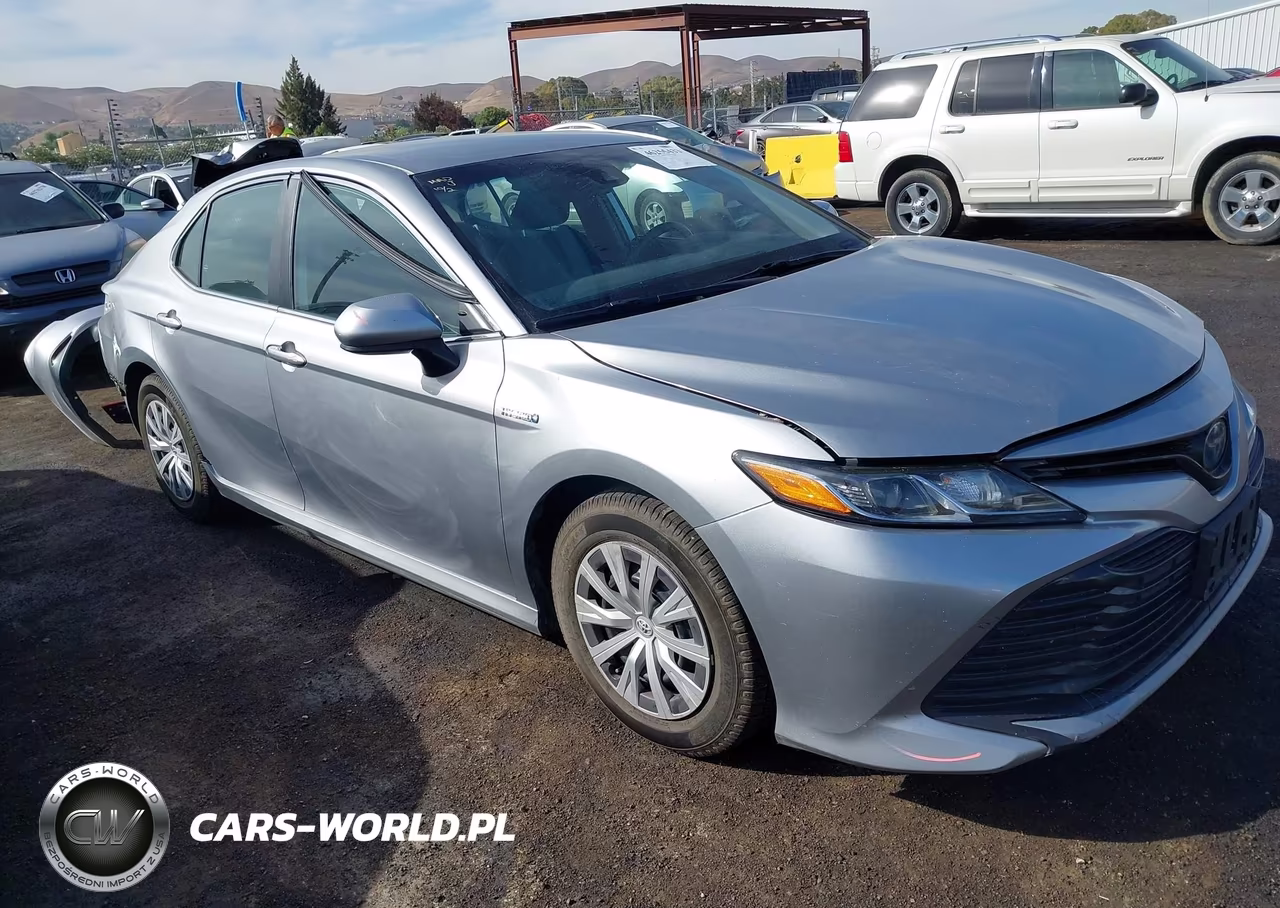 2020 Toyota Camry Le Hybrid