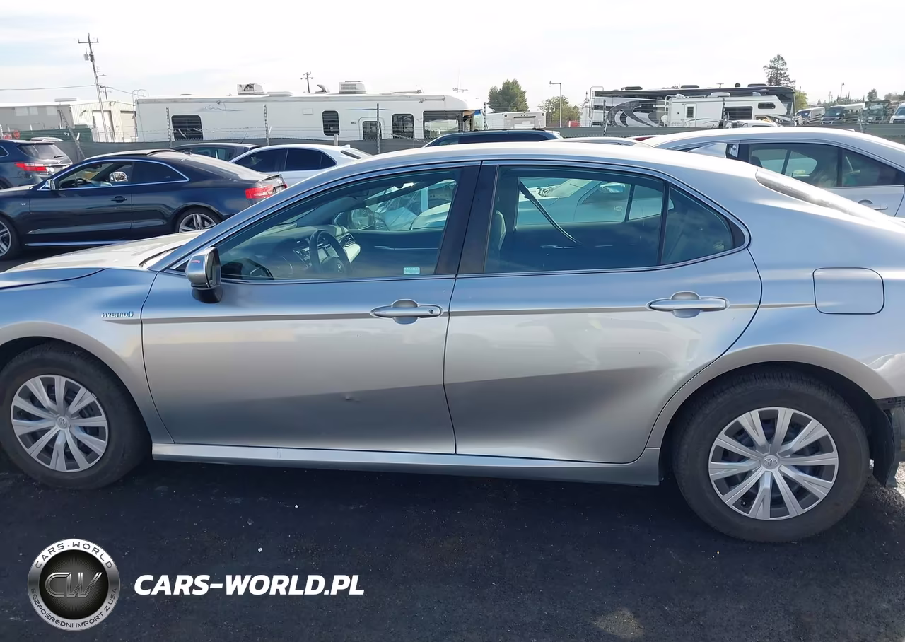 2020 Toyota Camry Le Hybrid VIN:4T1C31AK4LU534329 - 15