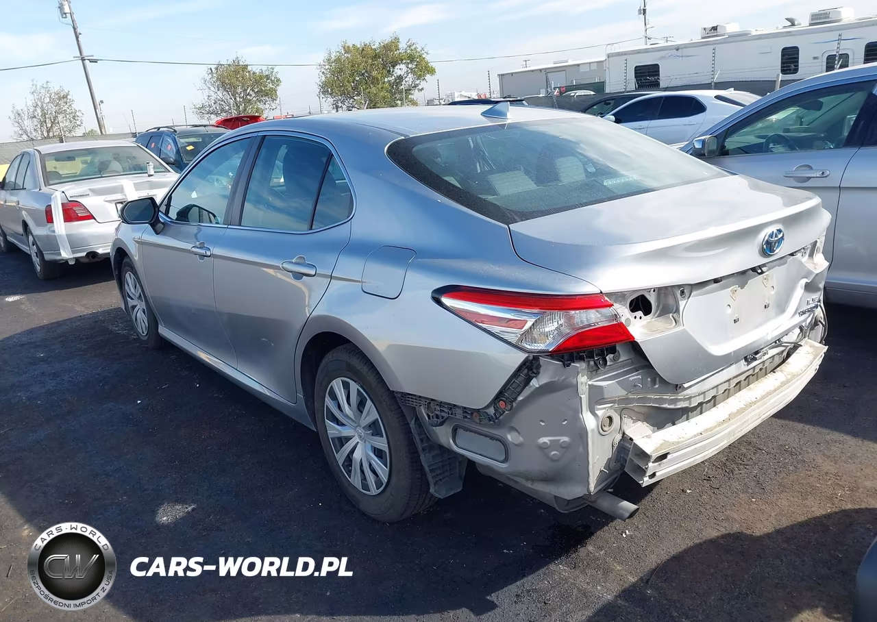 2020 Toyota Camry Le Hybrid VIN:4T1C31AK4LU534329 - 3