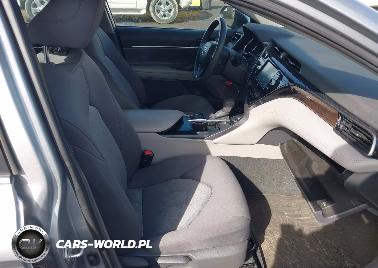 2020 Toyota Camry Le Hybrid VIN:4T1C31AK4LU534329 - 5