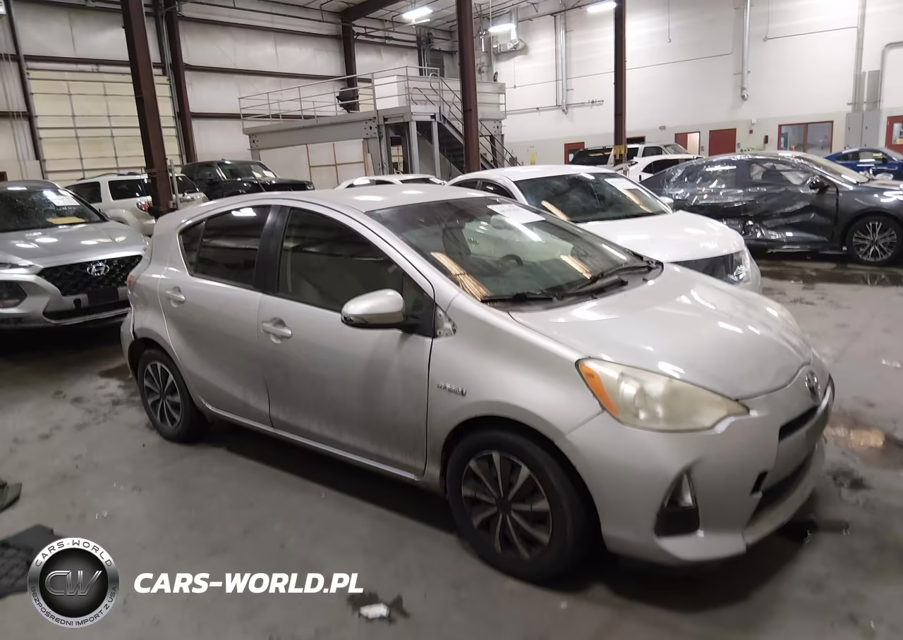 2014 Toyota Prius C One