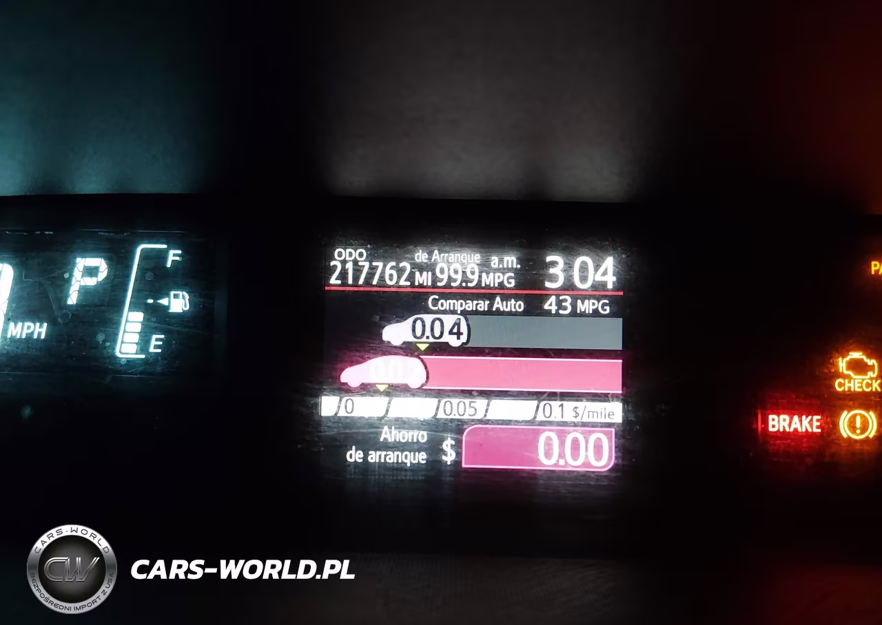 2014 Toyota Prius C One VIN:JTDKDTB37E1074152 - 15