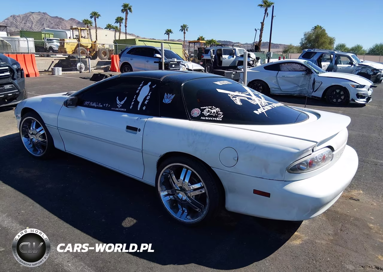 1996 Chevrolet Camaro Rs VIN:2G1FP22K8T2150952 - 3