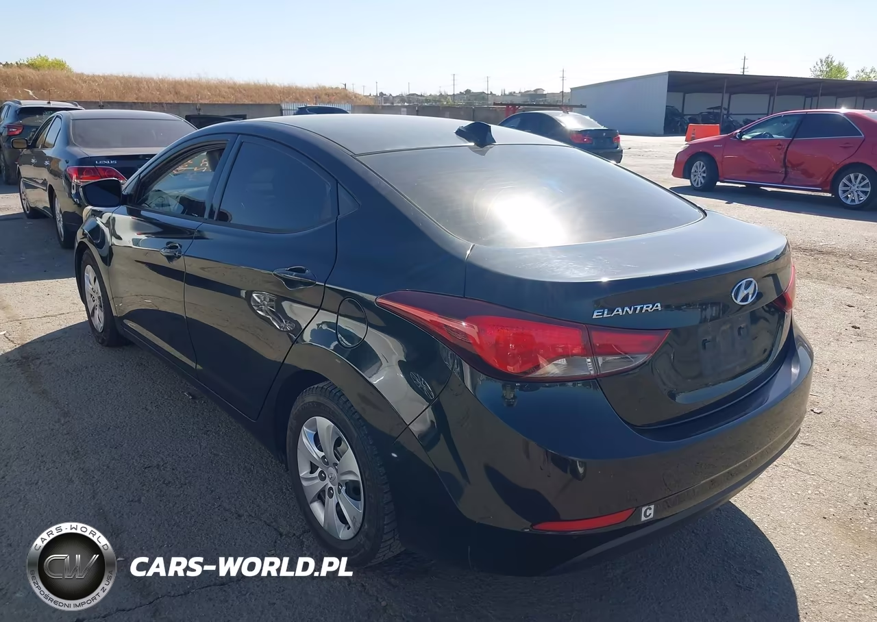 2016 Hyundai Elantra Se VIN:5NPDH4AE3GH696376 - 3
