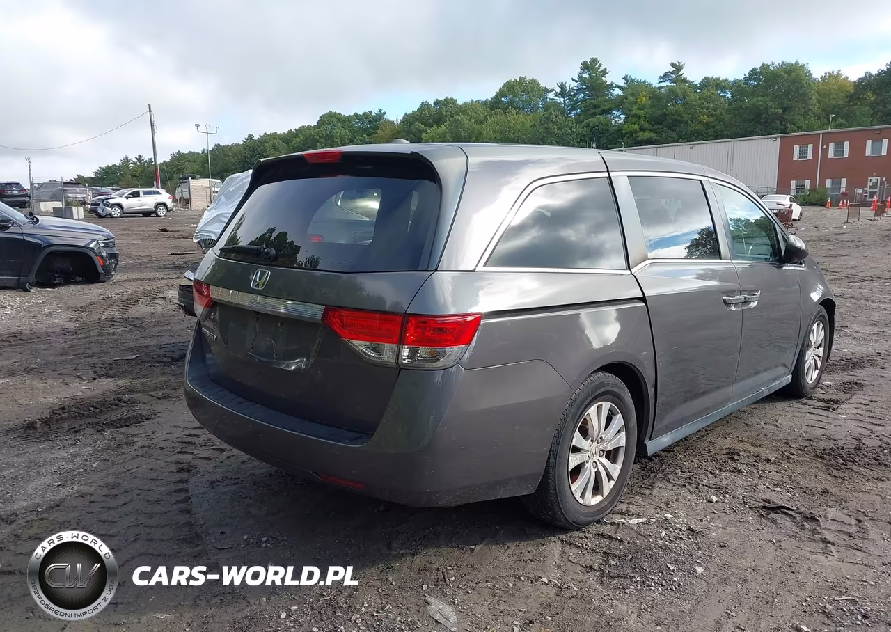 2015 Honda Odyssey Ex-L VIN:5FNRL5H60FB049021 - 4