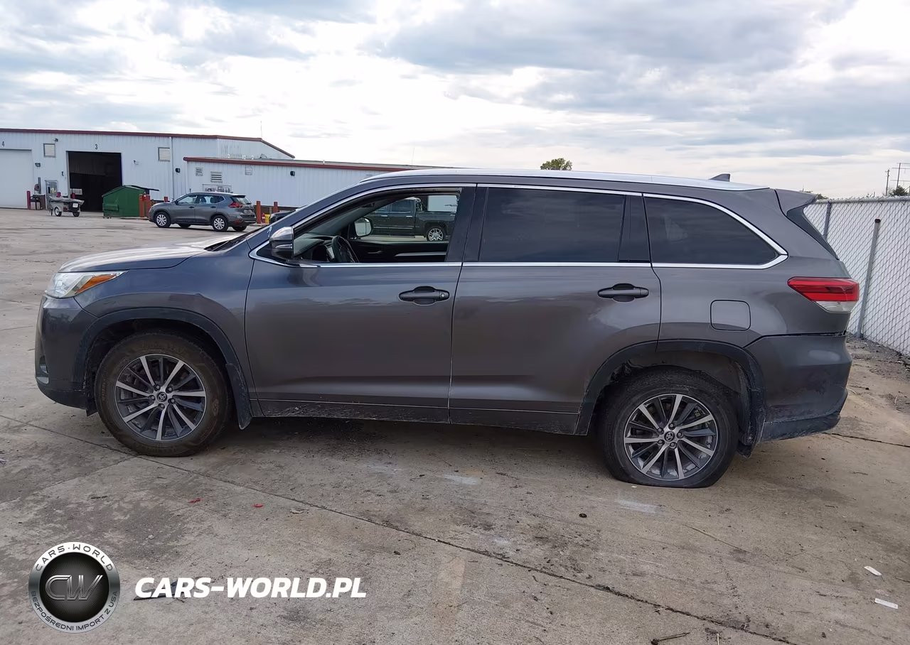 2017 Toyota Highlander Xle VIN:5TDJZRFH6HS419703 - 14