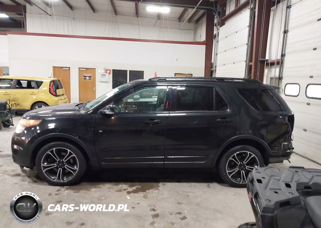 2015 Ford Explorer Sport VIN:1FM5K8GT3FGA07938 - 14