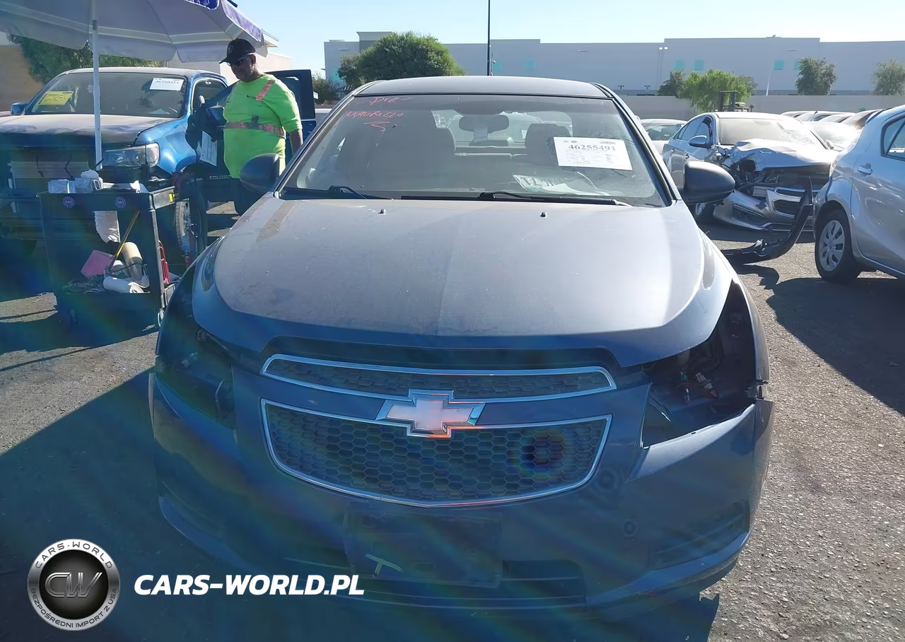 2014 Chevrolet Cruze Ls Auto VIN:1G1PA5SG2E7283804 - 13