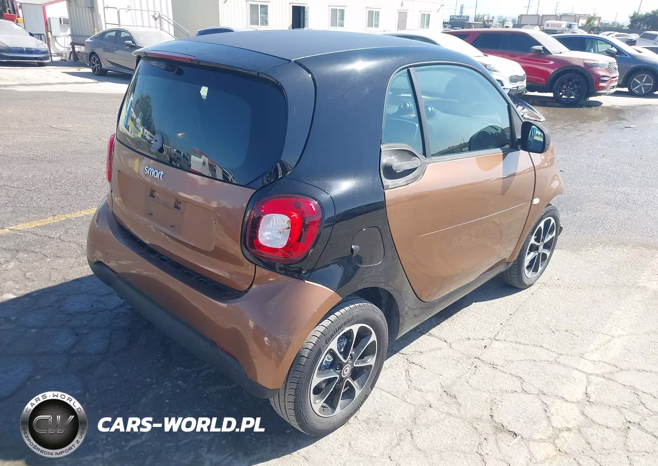 2016 Smart Fortwo Passion-Prime-Proxy-Pure VIN:WMEFJ5DA1GK067164 - 4