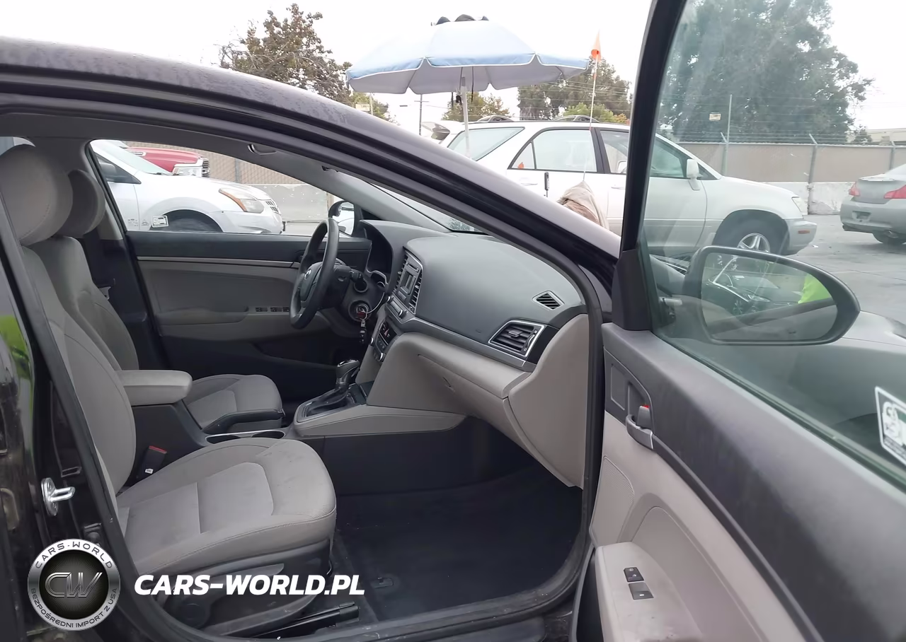 2017 Hyundai Elantra Se VIN:KMHD74LFXHU226020 - 5