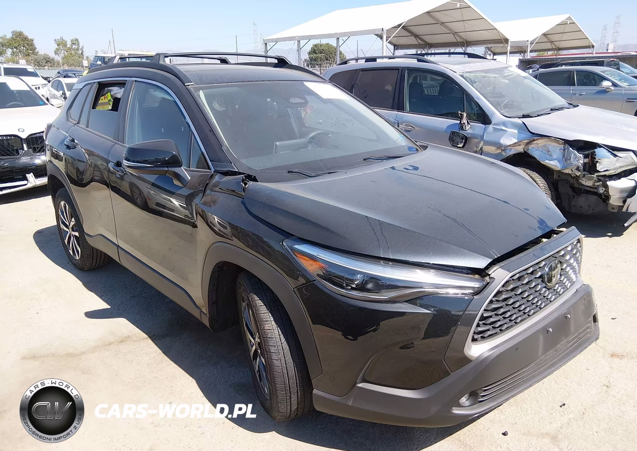 2025 Toyota Corolla Cross Xle – zdjęcie 1 z 15