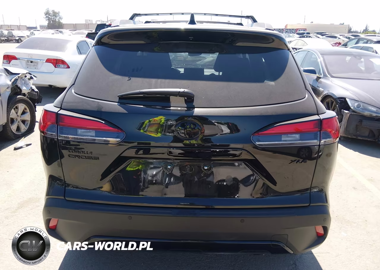 2025 Toyota Corolla Cross Xle VIN:7MUDAAAG5SV125114 - 15