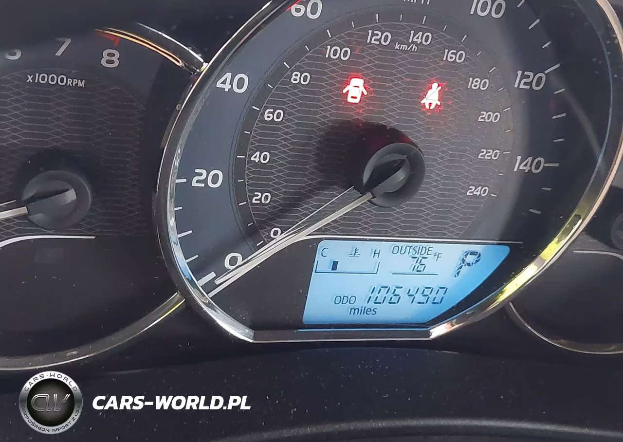 2015 Toyota Corolla Le VIN:2T1BURHE8FC413283 - 15