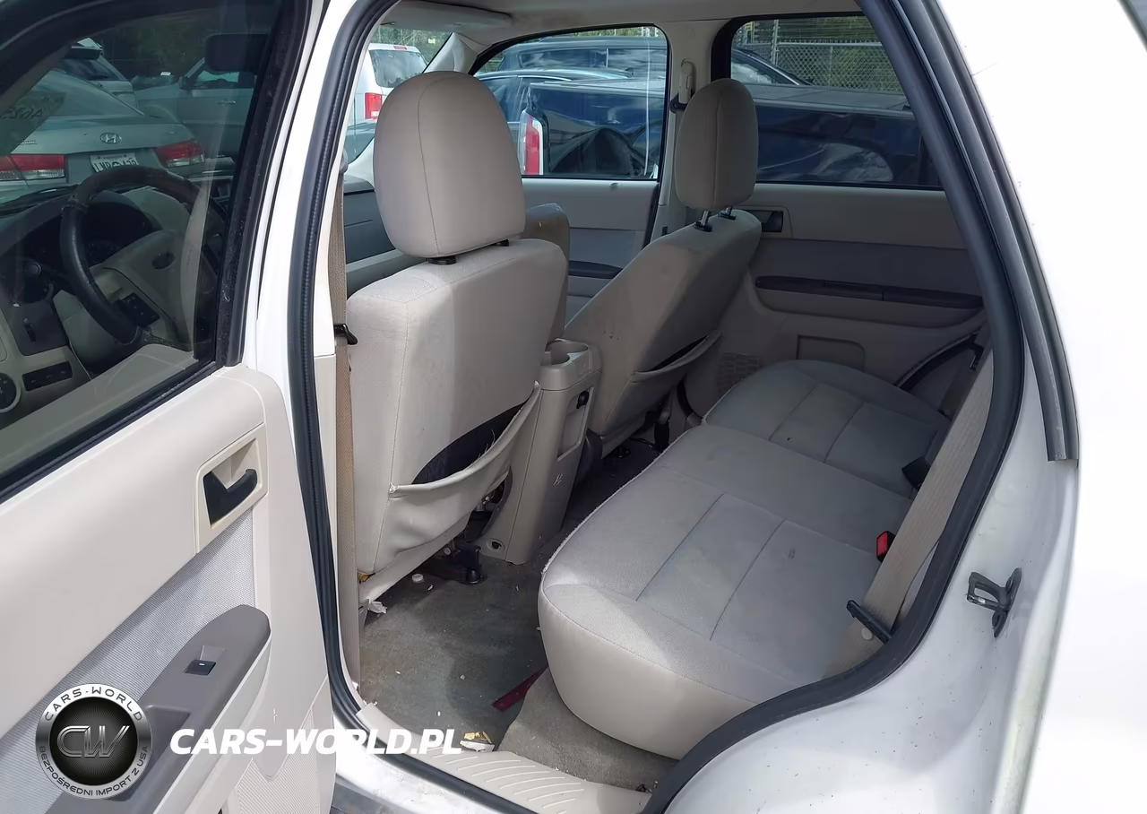 2010 Ford Escape Xlt VIN:1FMCU0DG8AKC61161 - 8