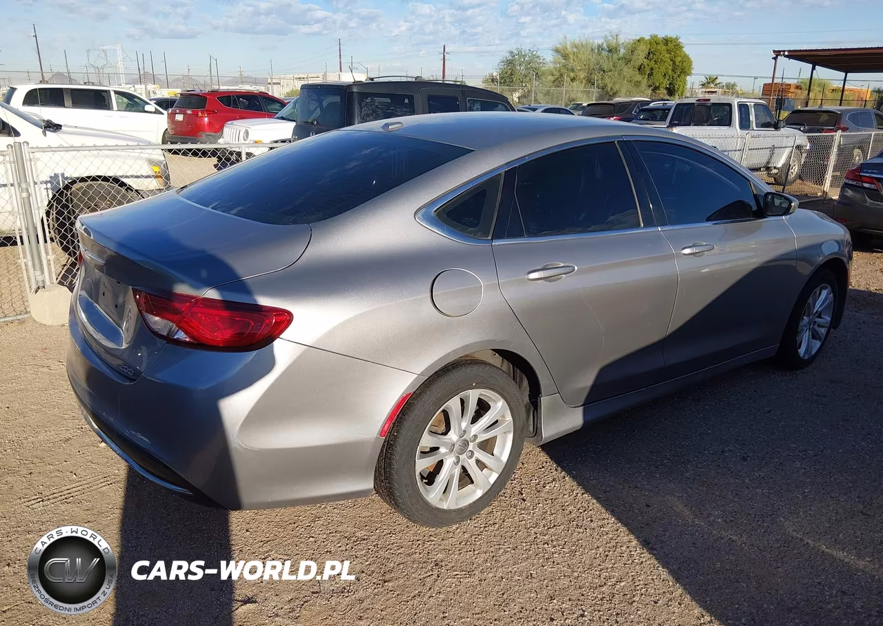 2015 Chrysler 200 Limited VIN:1C3CCCAB9FN535365 - 4