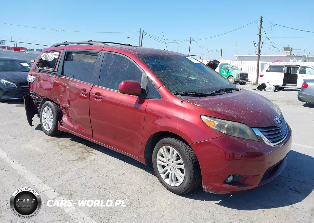 2011 Toyota Sienna Xle V6 – zdjęcie 1 z 16