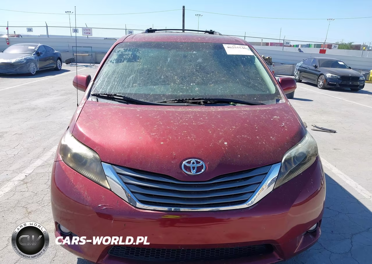 2011 Toyota Sienna Xle V6 VIN:5TDYK3DC3BS020052 - 12