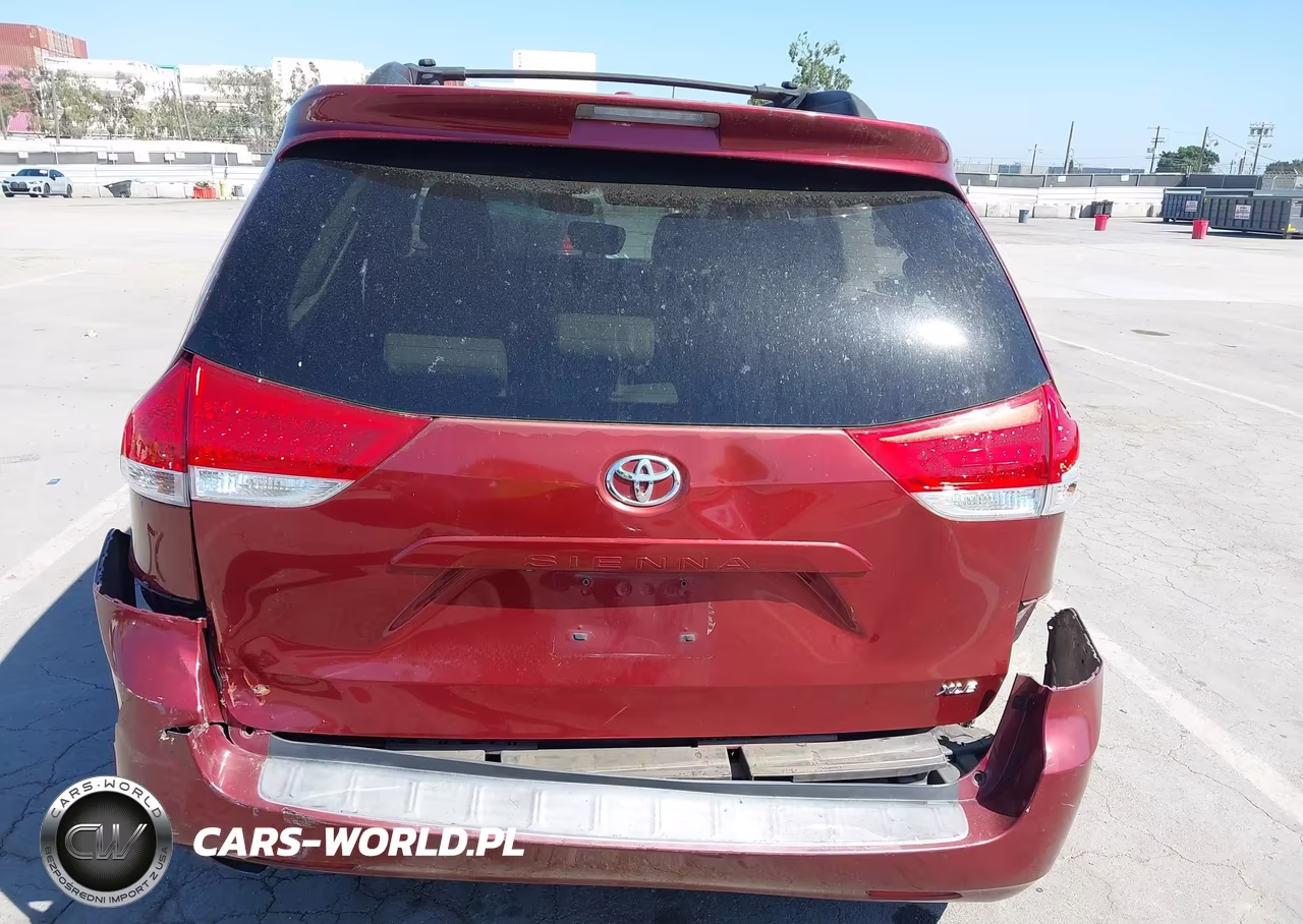 2011 Toyota Sienna Xle V6 VIN:5TDYK3DC3BS020052 - 16