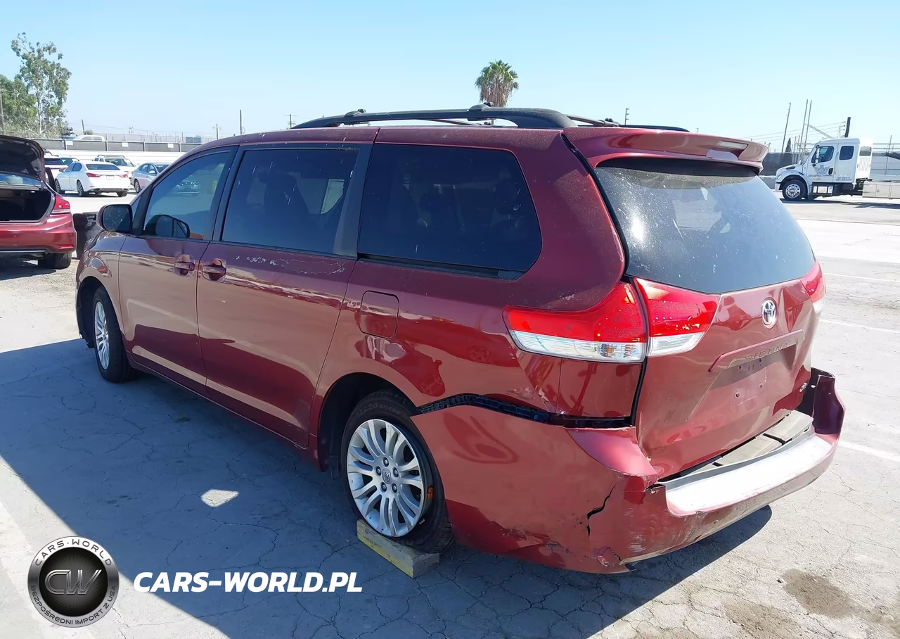 2011 Toyota Sienna Xle V6 VIN:5TDYK3DC3BS020052 - 3