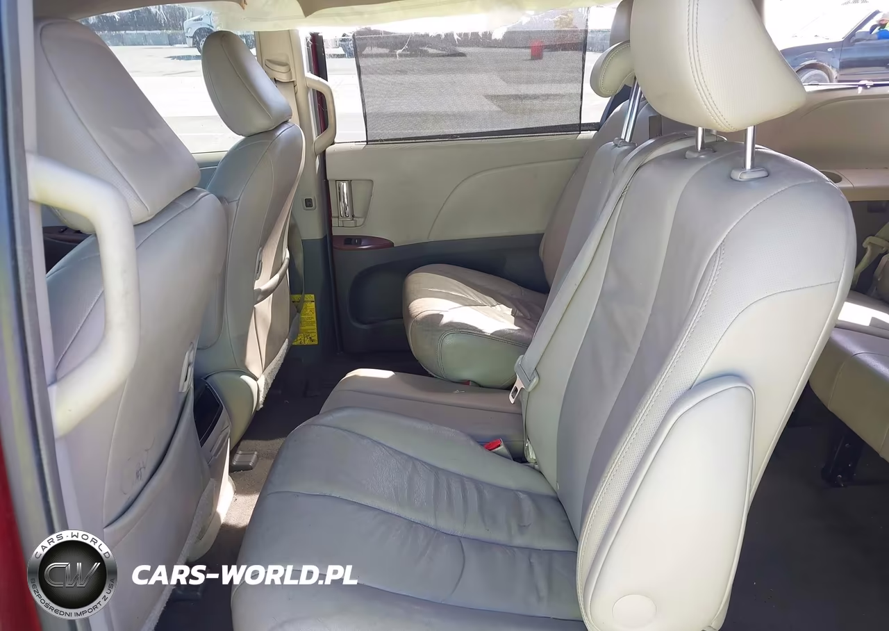 2011 Toyota Sienna Xle V6 VIN:5TDYK3DC3BS020052 - 8