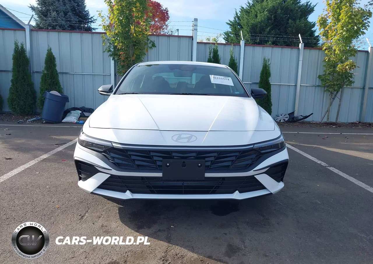 2026 Hyundai Elantra Sel Sport VIN:KMHLM4DG2TU210690 - 12
